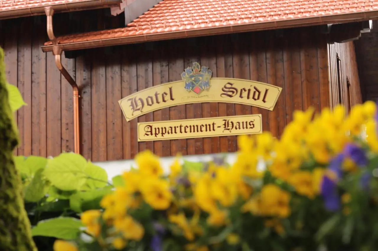 Hotel Seidl Straßlach-Dingharting 3*,